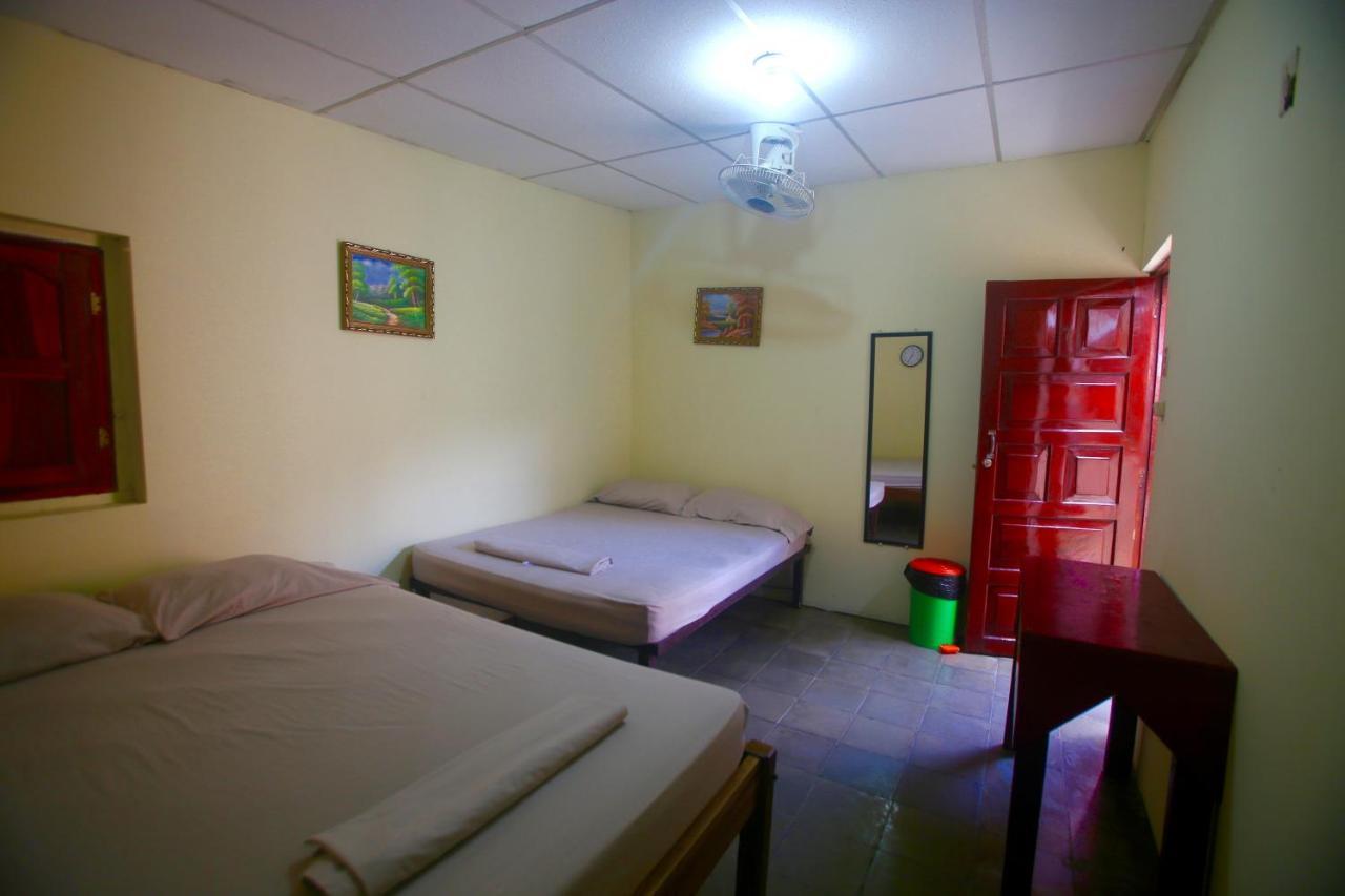 סן חואן דל סור Hostal Los Chamos מראה חיצוני תמונה