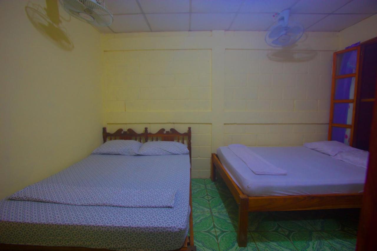סן חואן דל סור Hostal Los Chamos מראה חיצוני תמונה