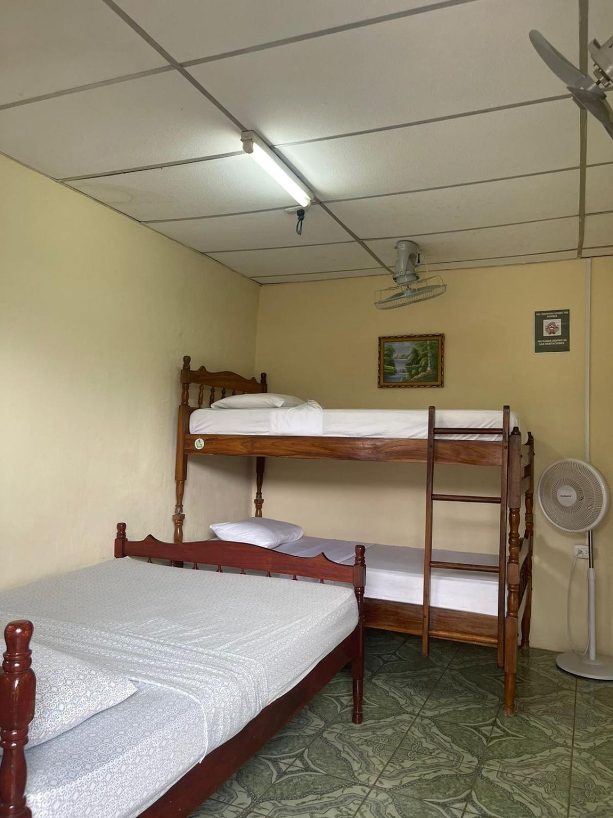 סן חואן דל סור Hostal Los Chamos מראה חיצוני תמונה