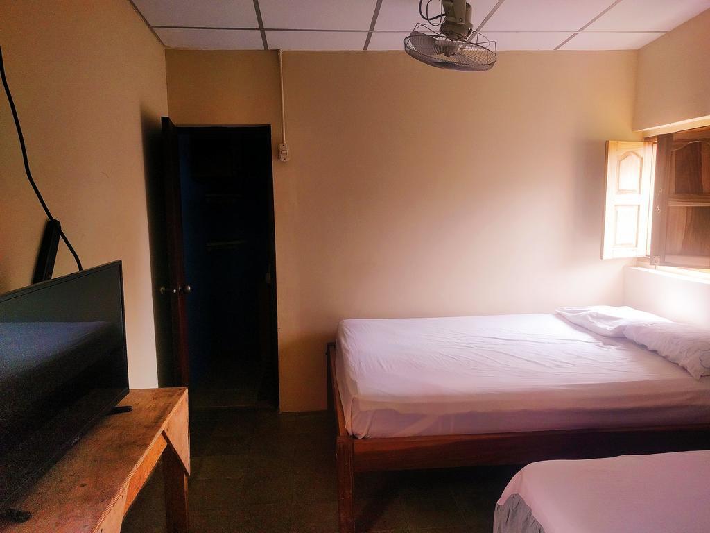 סן חואן דל סור Hostal Los Chamos מראה חיצוני תמונה
