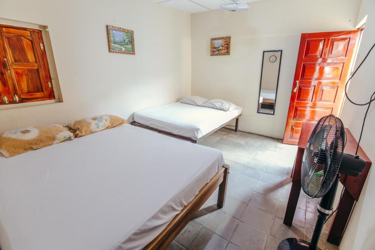 סן חואן דל סור Hostal Los Chamos מראה חיצוני תמונה